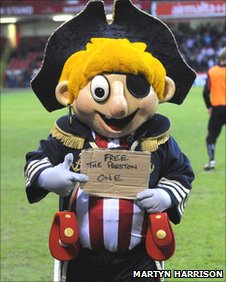 Sheffield United Mascot Delays Match in Sit Down Protest