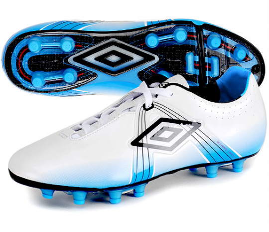 Umbro GT Pro Sky Blue with White Fade Review