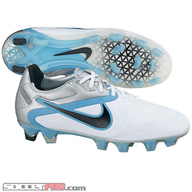 Nike Women’s CTR360 Maestri FG – Blue and Silver Review
