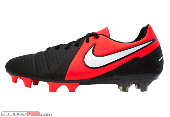 Nike CTR360 Maestri III FG Review - Black with White and Bright Crimson ...